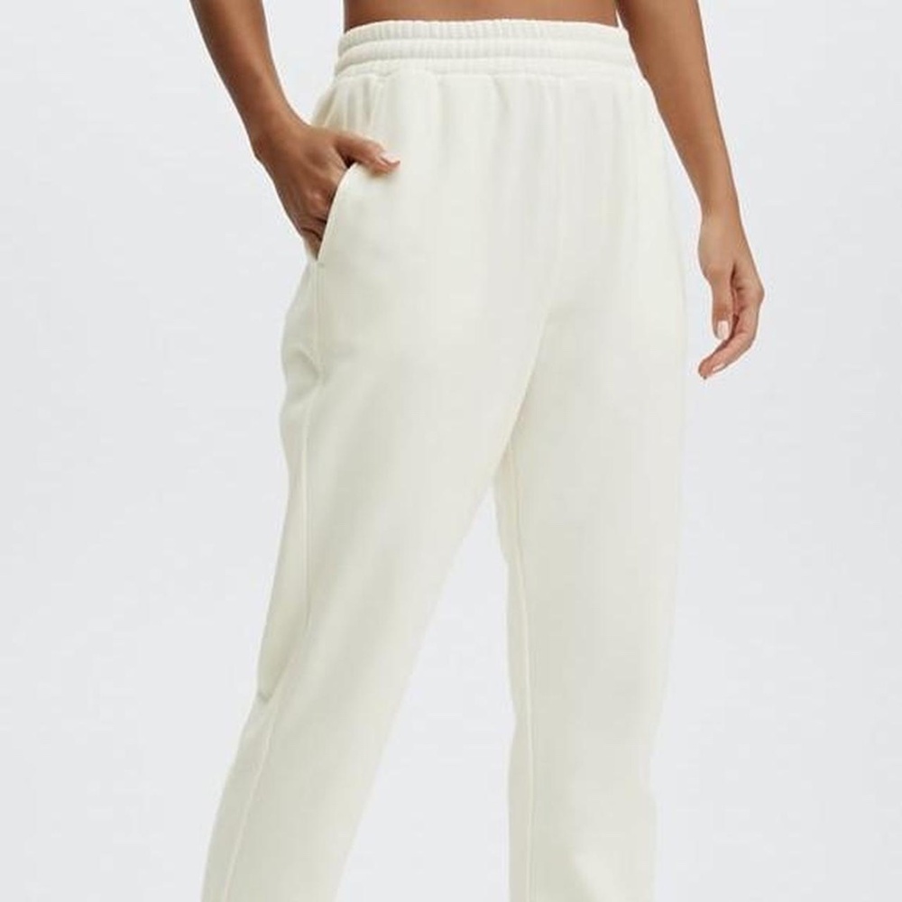 Fabletics Creamy White Joggers w Green Drawstring Inside Elastic Waist Pockets